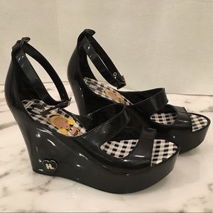 ⬇️ $40 Harajuku Lovers platform wedges